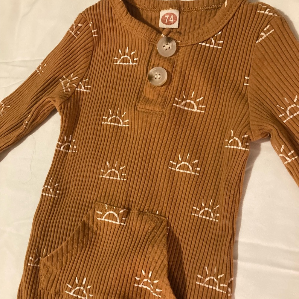Terracotta Colored Sun Pattern Onesie 12-18 months
